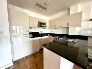 Property for Auction in London - Flat 44 Lexington House, 35 Park Lodge Avenue, West Drayton, Middlesex