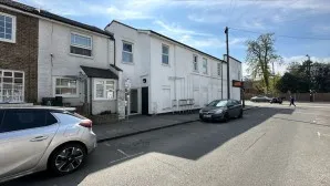 Property for Auction in London - Flat 6 Sandhurst House, 56 Upland Road, South Croydon, Surrey