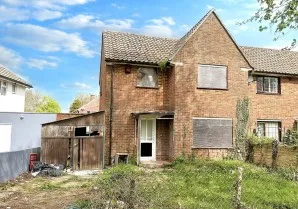Property for Auction in London - 58 Fairchildes Avenue, New Addington, Croydon, Surrey