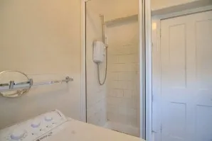 Property for Auction in London - Flat 3, 2 Buxton Road, Willesden, London