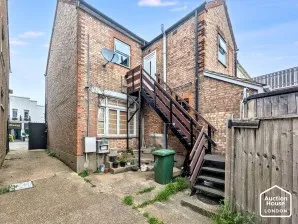 Property for Auction in London - 24 Corringham Road, Stanford-le-Hope, Essex