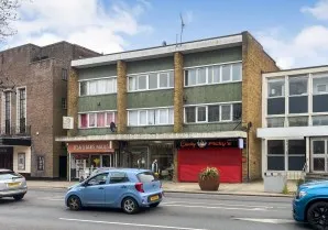 Property for Auction in London - 55B High Street North, Dunstable, Bedfordshire