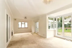Property for Auction in London - 21 Kings Avenue, Broadstairs, Kent
