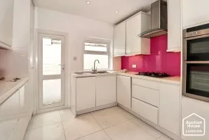 Property for Auction in London - 21 Kings Avenue, Broadstairs, Kent