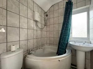 Property for Auction in London - 6 Old London Road, St. Albans, Hertfordshire
