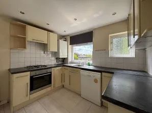 Property for Auction in London - 6 Old London Road, St. Albans, Hertfordshire
