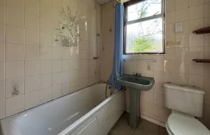 Property for Auction in London - 43 Hazelwood Lane, Palmers Green, London
