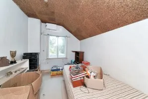 Property for Auction in London - 4 Poyle New Cottages, Old Bath Road, Colnbrook, Slough, Berkshire