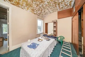 Property for Auction in London - 4 Poyle New Cottages, Old Bath Road, Colnbrook, Slough, Berkshire