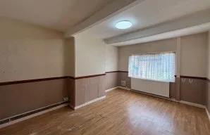 Property for Auction in London - 78 Long Lane, Croydon, Surrey
