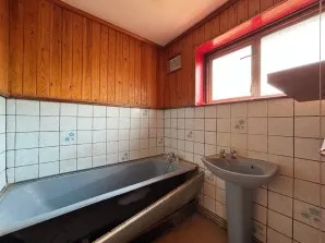 Property for Auction in London - 96 Vanbrough Crescent, Northolt, Middlesex