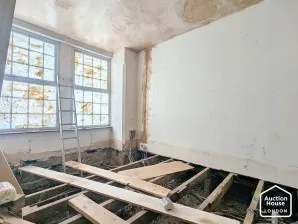 Property for Auction in London - 230A Sydenham Road, Croydon, Surrey
