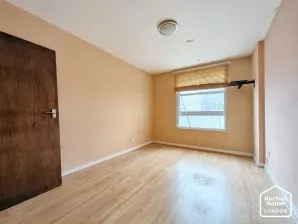 Property for Auction in London - Flat 46 Isobel House, Staines Road West, Sunbury-on-Thames, Middlesex