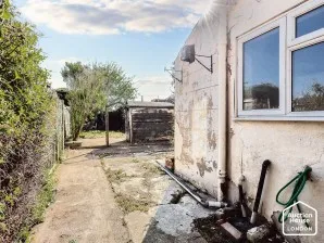 Property for Auction in London - 225 St. Osyth Road, Clacton-on-Sea, Essex