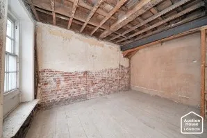 Property for Auction in London - 9 London Road, Newbury, West Berkshire