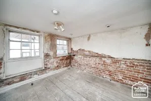 Property for Auction in London - 9 London Road, Newbury, West Berkshire