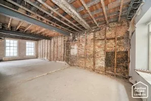 Property for Auction in London - 9 London Road, Newbury, West Berkshire
