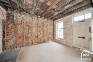 Property for Auction in London - 9 London Road, Newbury, West Berkshire