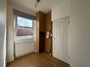 Property for Auction in London - 3A Brent Mansions, Brent Street, Hendon, London