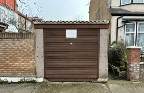 Property for Auction in London - Garage at Rear of 150 Seely Road, Tooting, London