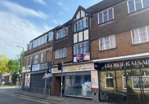 Property for Auction in London - 5 Walpole Buildings, Church Street, Rickmansworth, Hertfordshire