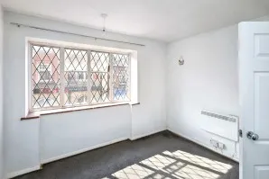Property for Auction in London - 5 Walpole Buildings, Church Street, Rickmansworth, Hertfordshire