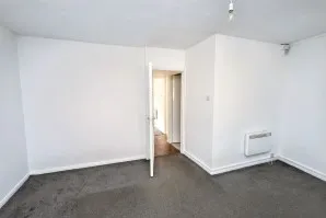 Property for Auction in London - 5 Walpole Buildings, Church Street, Rickmansworth, Hertfordshire