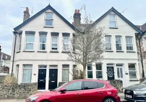 Property for Auction in London - 194 Hainault Avenue, Westcliff-on-Sea, Essex
