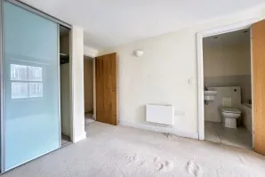 Property for Auction in London - 36 Flagstaff Court, Canterbury, Kent