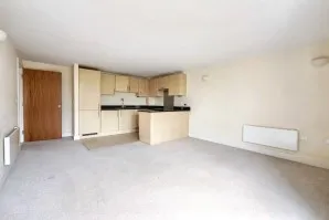 Property for Auction in London - 36 Flagstaff Court, Canterbury, Kent