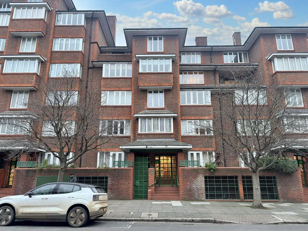 Lisson Grove, Marylebone, London, NW1 6LW - Online Auctions