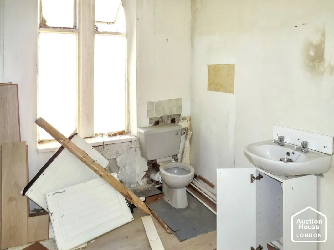 Lytham Road, Blackpool, Blackpool, FY1 6DU - Online Auctions
