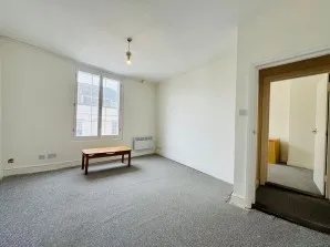 Property for Auction in London - Flat 2, 15A Gabriels Hill, Maidstone, Kent