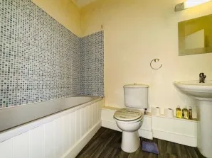 Property for Auction in London - Flat 2, 15A Gabriels Hill, Maidstone, Kent