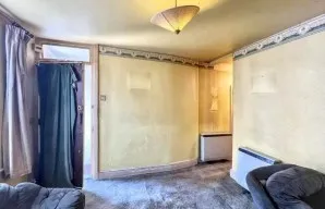 Property for Auction in London - 112 Lebanon Road, Croydon, Surrey
