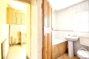 Property for Auction in London - 70A St. James Road, Watford, Hertfordshire