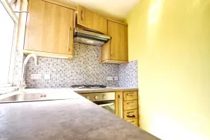 Property for Auction in London - 70A St. James Road, Watford, Hertfordshire
