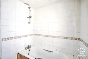 Property for Auction in London - 70A St. James Road, Watford, Hertfordshire
