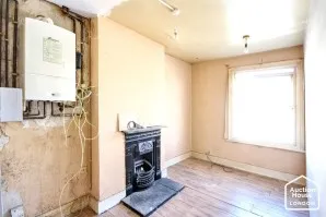 Property for Auction in London - 70A St. James Road, Watford, Hertfordshire