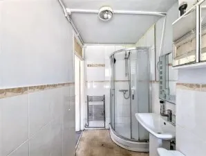 Property for Auction in London - 39 Silchester Court, London Road, Thornton Heath, Surrey