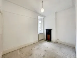 Property for Auction in London - 9 Hart Grove, Ealing, London