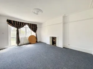 Property for Auction in London - 9 Hart Grove, Ealing, London
