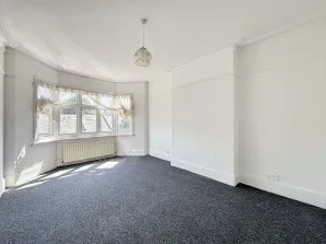 Property for Auction in London - 9 Hart Grove, Ealing, London