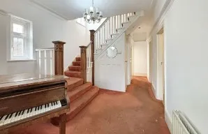 Property for Auction in London - 9 Hart Grove, Ealing, London