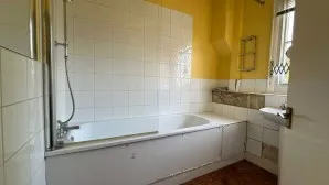 Property for Auction in London - 137 Stafford Road, Wallington, Surrey