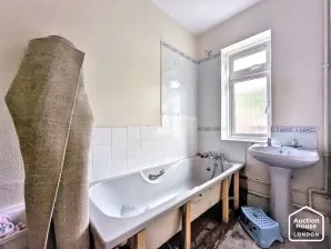 Property for Auction in London - 8 Pine View, Platt, Sevenoaks, Kent