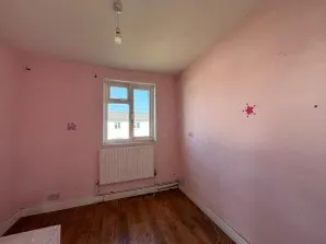 Property for Auction in London - 14 Stratford Close, Dagenham, Essex