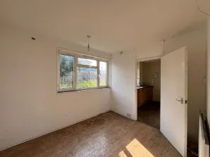 Property for Auction in London - 14 Stratford Close, Dagenham, Essex