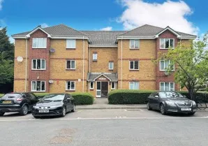 Property for Auction in London - 143 Franklin Way, Croydon, Surrey