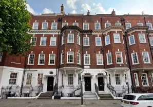 Property for Auction in London - Flat 5, 3 Sloane Avenue, Chelsea, London